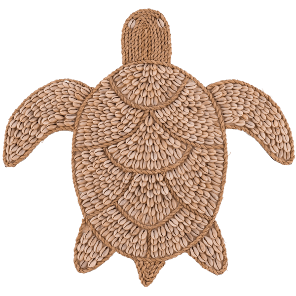 Tortue murale de coquillages et raphia