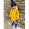 Veste ciré DERBY enfant jaune portée par Rose